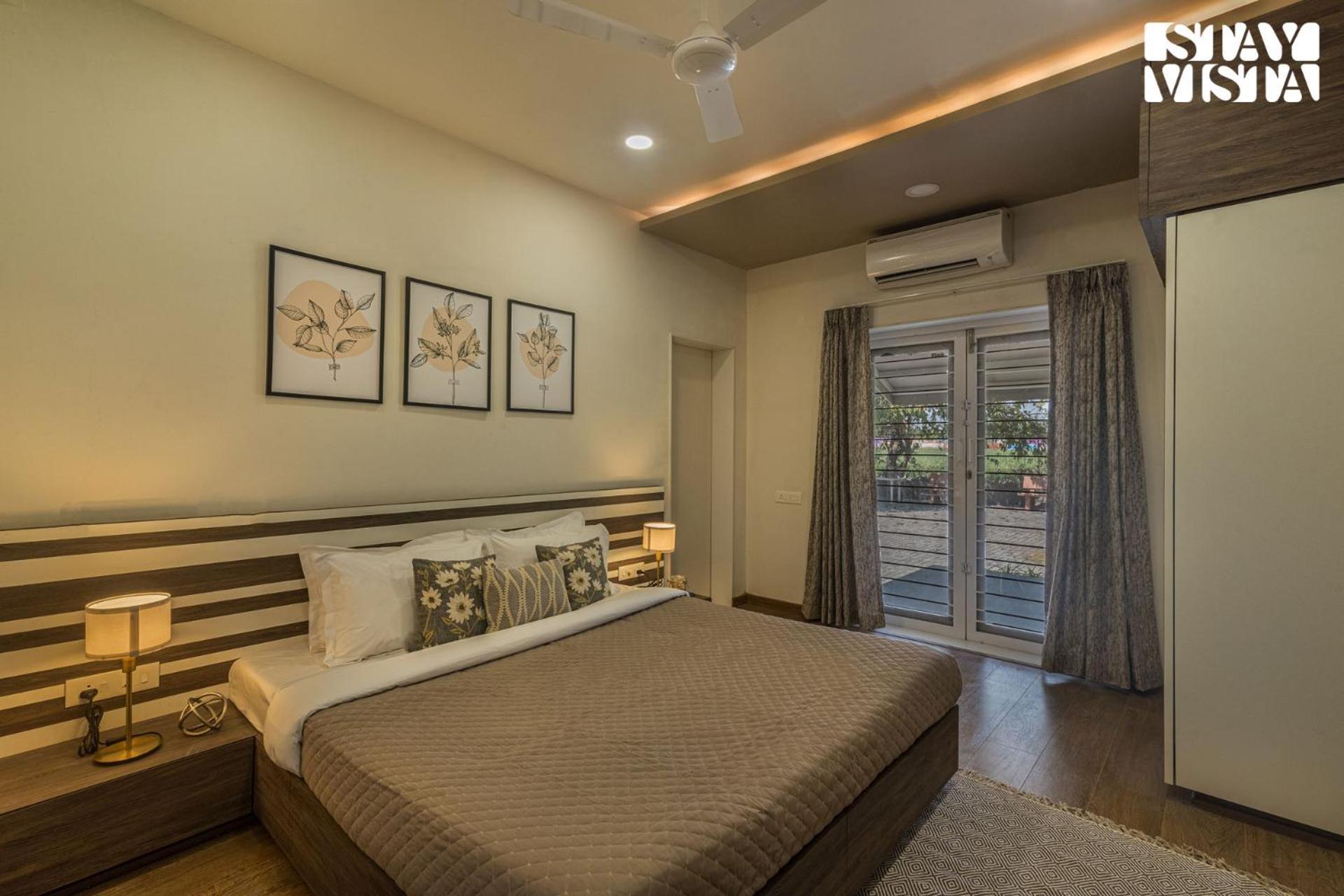 Stayvista'S Silver Grove - Serene Haven With Expansive Lawn & Terrace Nashik Eksteriør billede