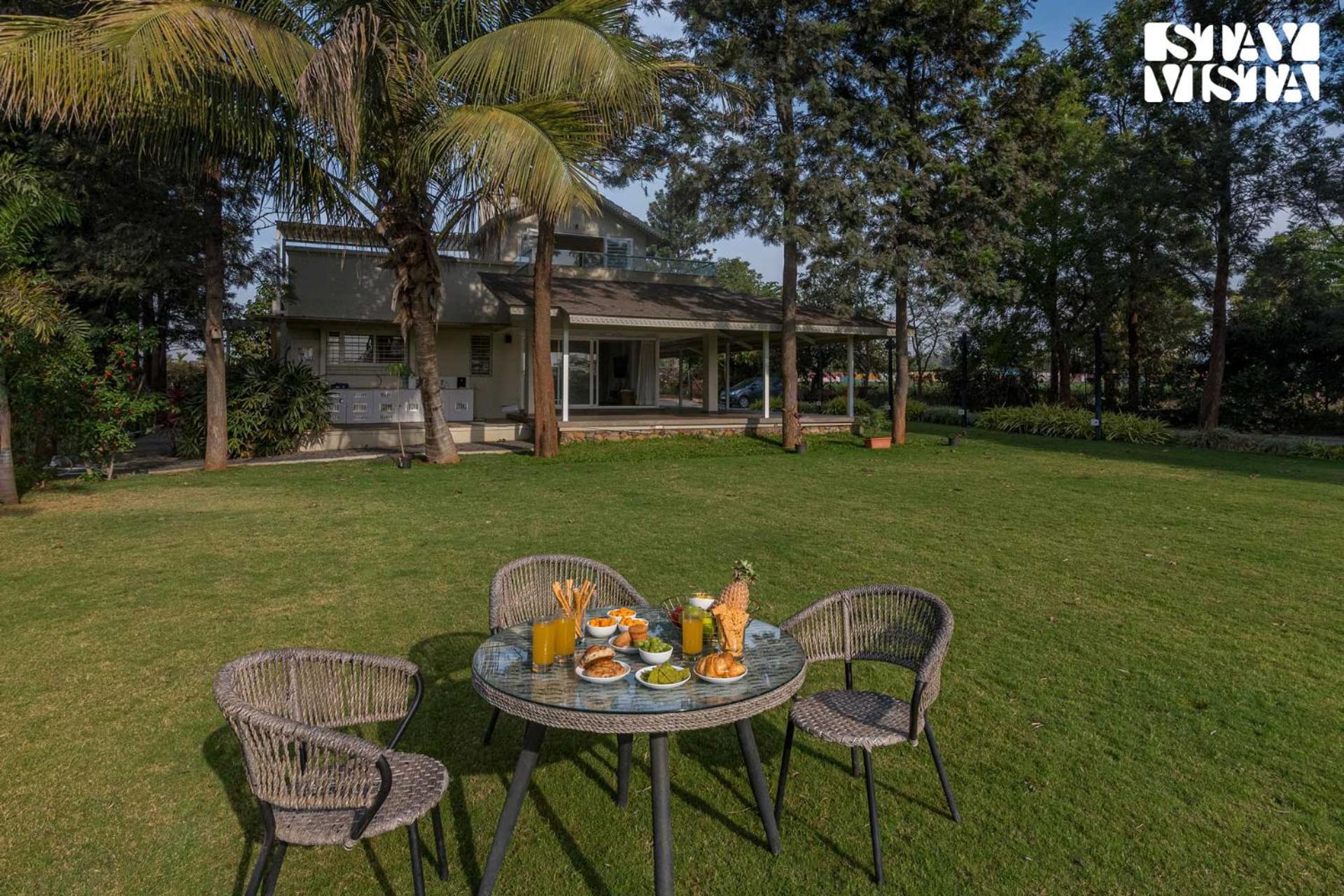 Stayvista'S Silver Grove - Serene Haven With Expansive Lawn & Terrace Nashik Eksteriør billede