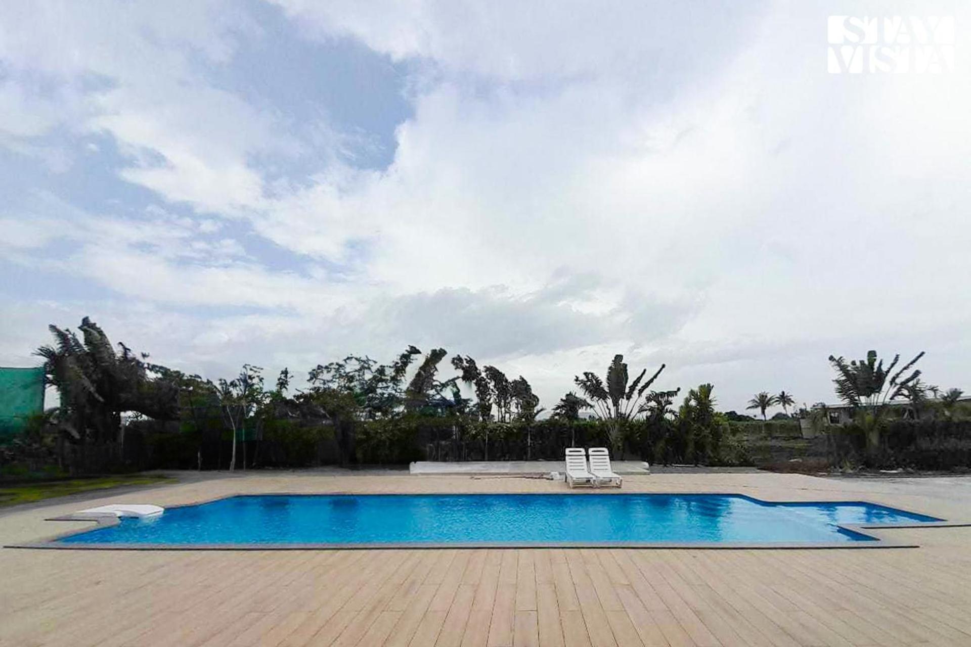Stayvista'S Silver Grove - Serene Haven With Expansive Lawn & Terrace Nashik Eksteriør billede
